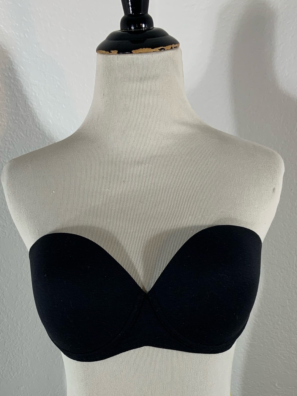 Victoria's Secret Body By Victoria Black Strapless Convertible Bra